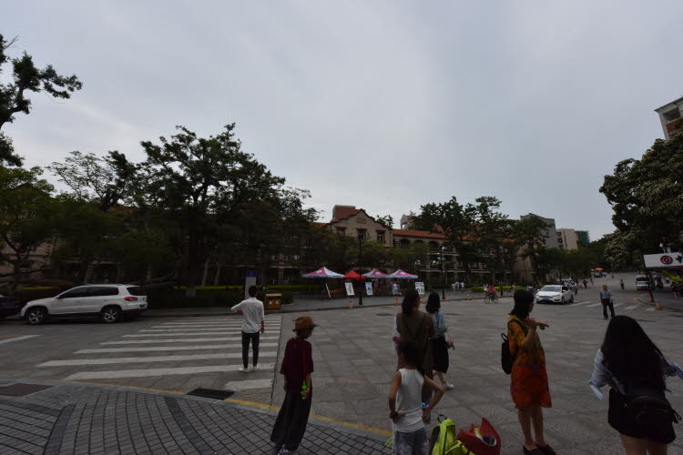 CHN_0951SML - Copy