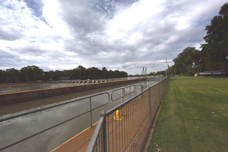 DCS_0685_Sml