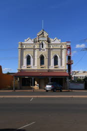 P23_2981