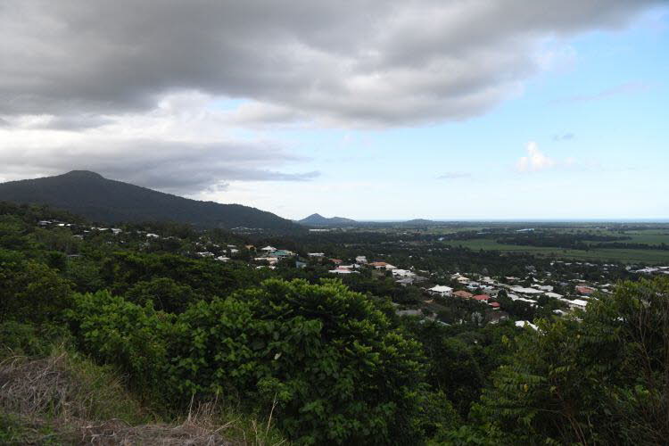 to Cairns 400 Small