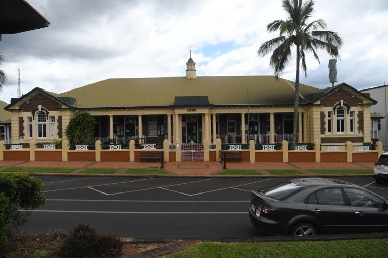 to Ravenshoe 133 Small