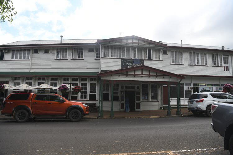 to Ravenshoe 139 Small