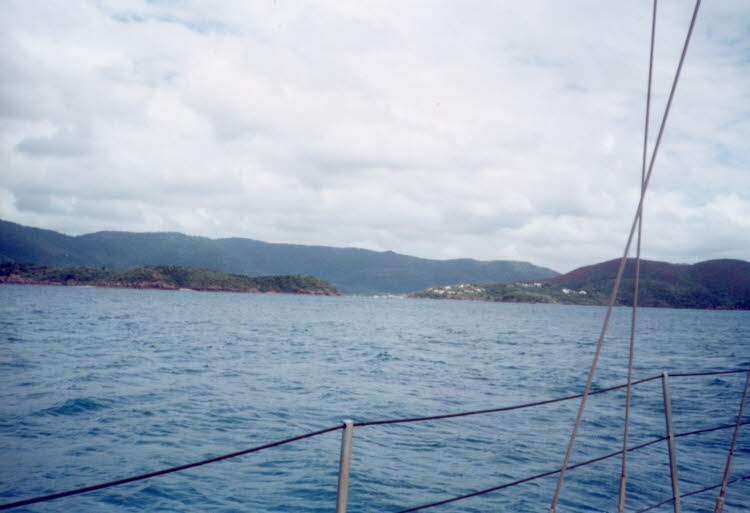 ws2000_119_oz_-c_schute_harbour
