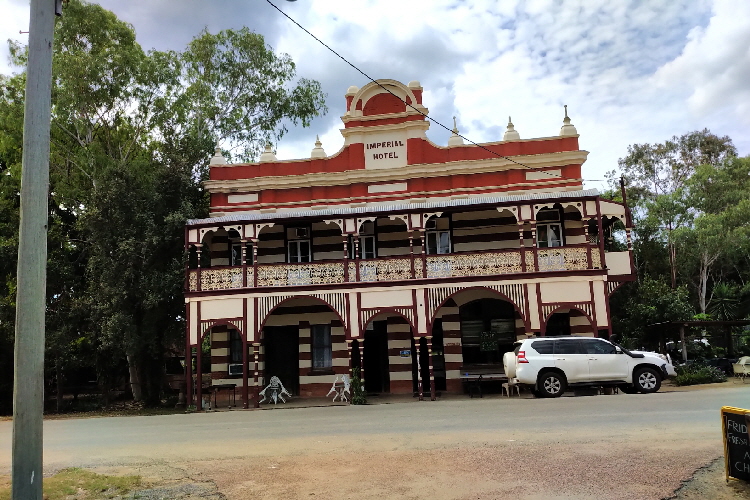 to Charters towers 090